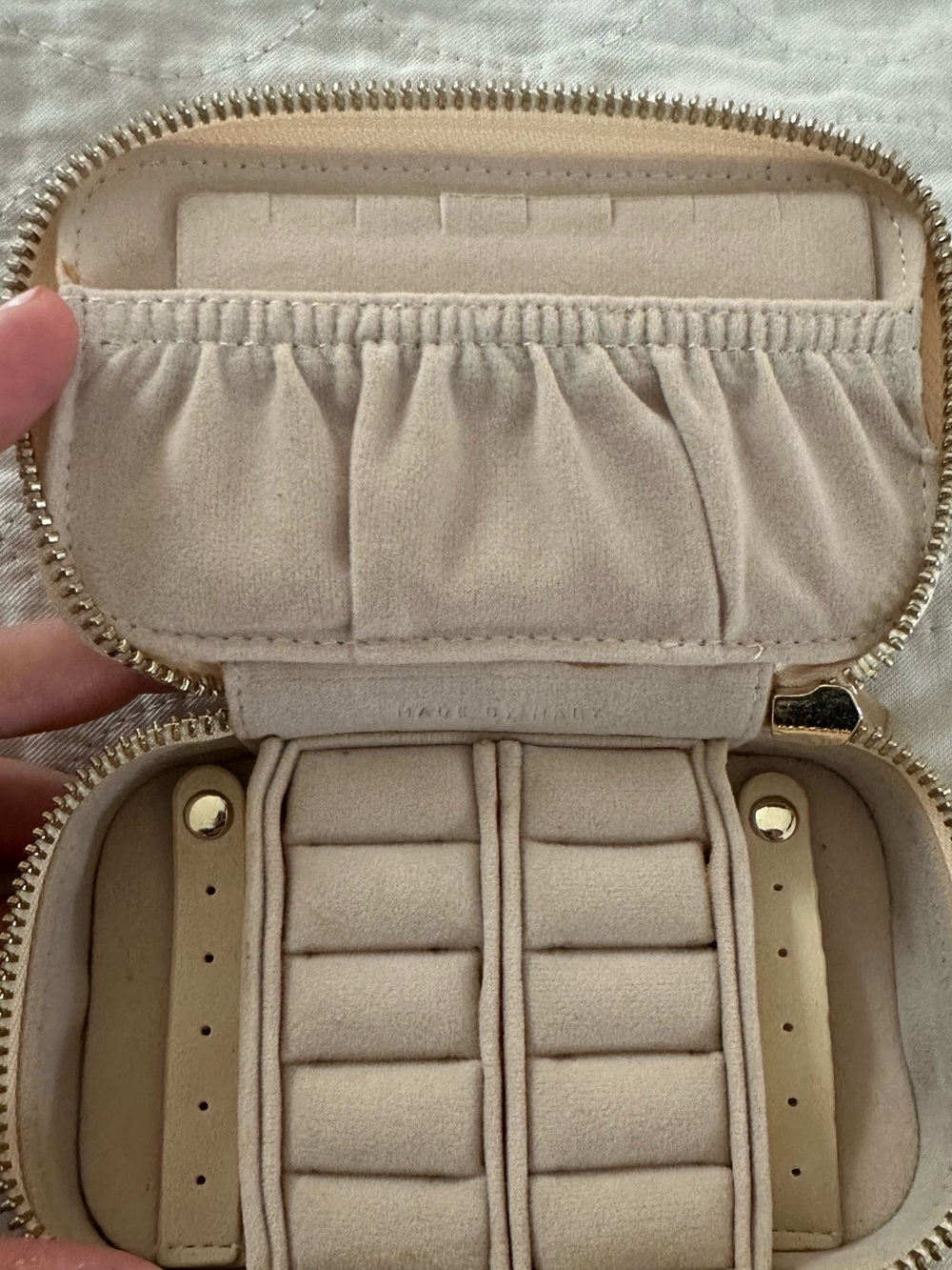 Made by Mary Travel Jewelry Case - Picture 3 of 3